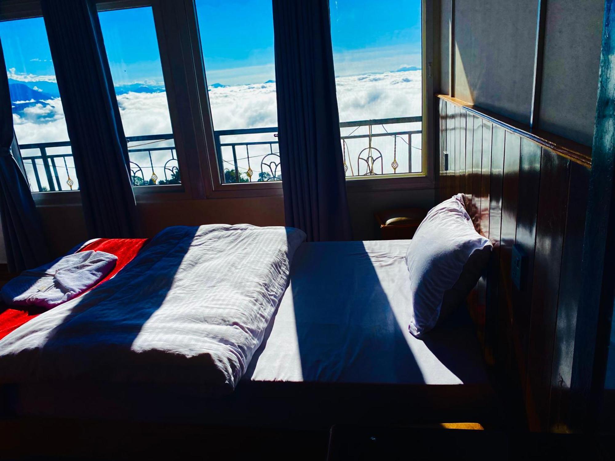 Panoramic View Guest House Sarangkot بوكْرا المظهر الخارجي الصورة